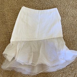 Intermix White mini skirt, size 34 EUROPEAN